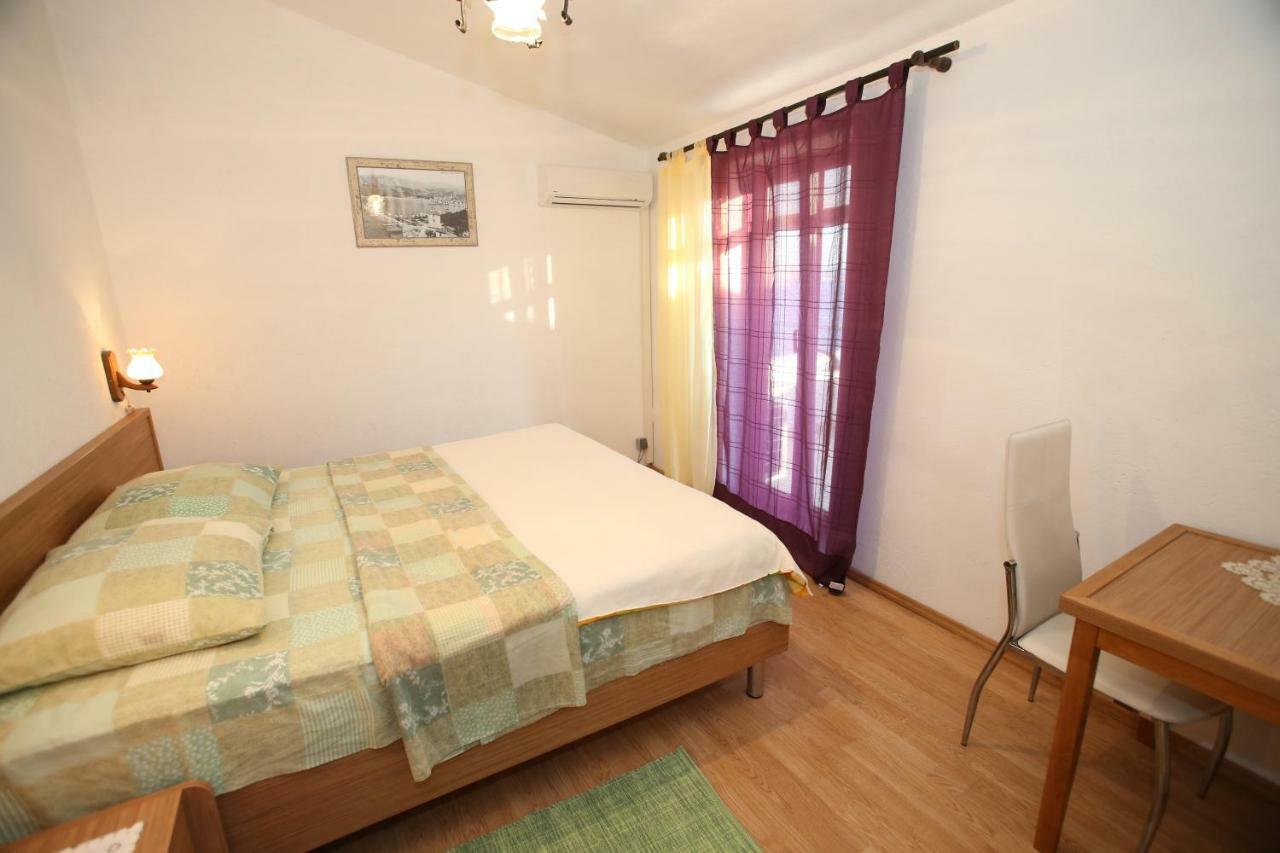 Rooms With The Sea View バスカ エクステリア 写真